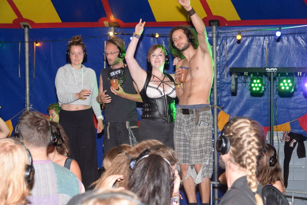 ../Images/Castlefest 2017 Silent disco zondag 039.jpg